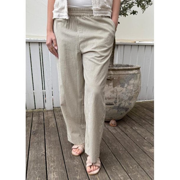 Naya Striped Culotte Pants- Chincil