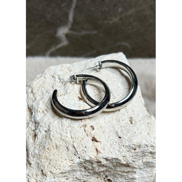 Olivia Hoop Earring- Silver