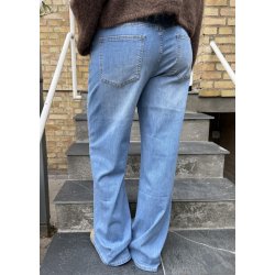 Abarna Loose Fit Jeans- Light Blue