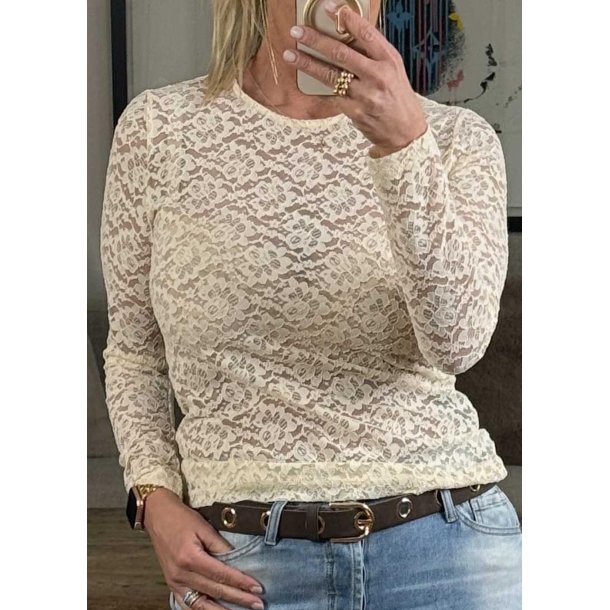 Alberte Lace R Neck- Off White