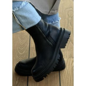 Amanda Low Ankle Boots- Black