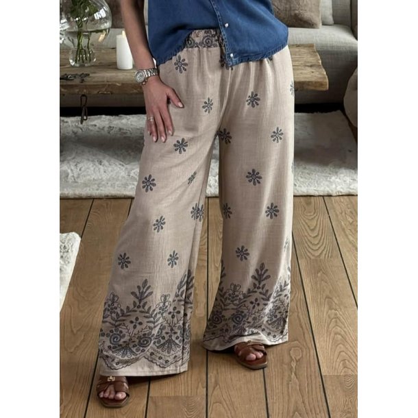 Angela Loose Pants- Beige