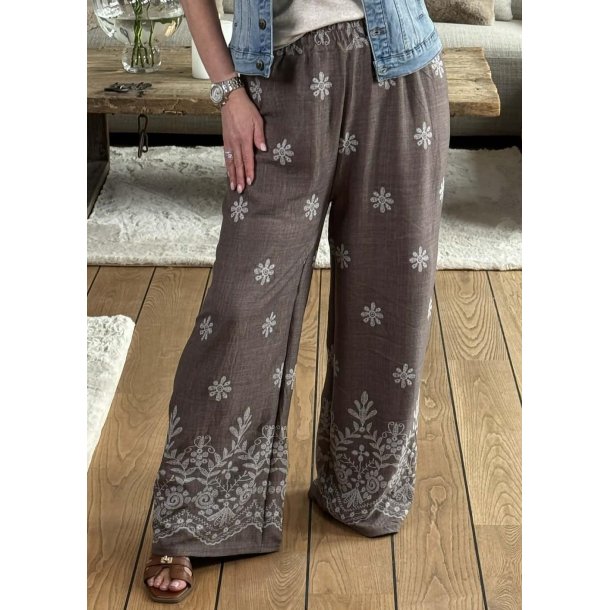 Angela Loose Pants- Brown