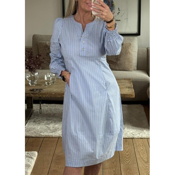 Art Dress- Blue stripe