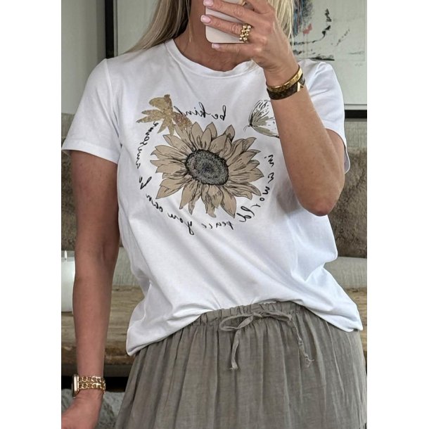 Be Kind T-shirt-white