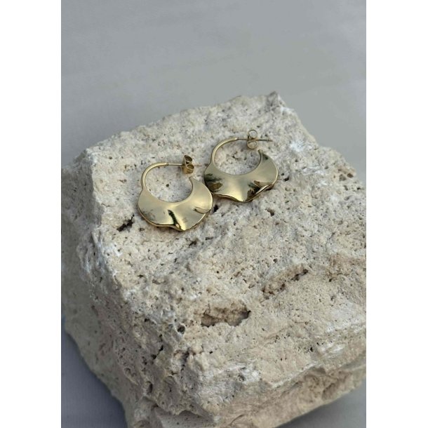Bella Earring