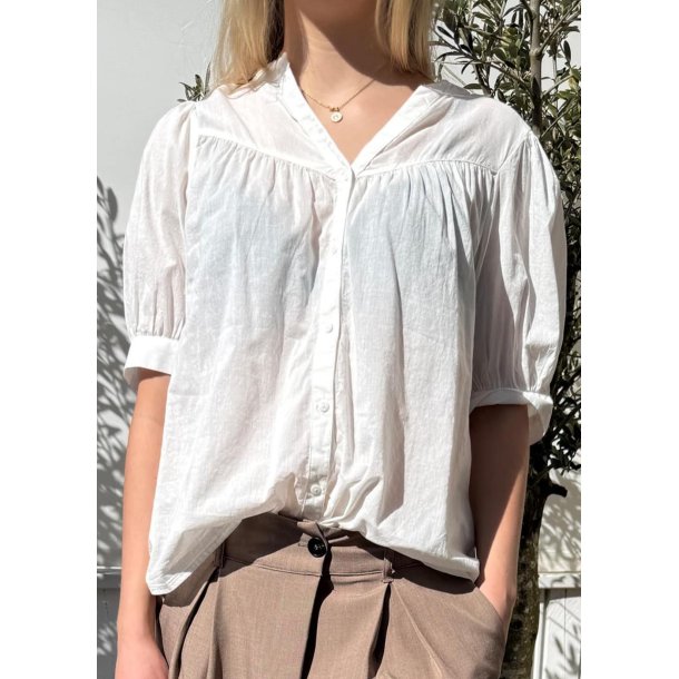 Belle Shirt - Spring Gardenia
