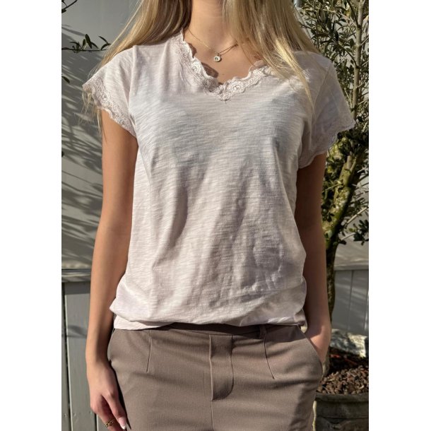Biana Lace T-shirt- mauve Chalk