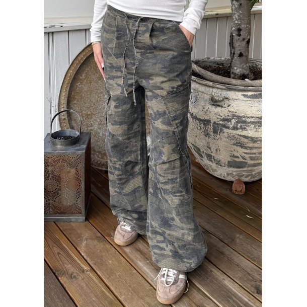 Cassie Camouflage Pants- Camou