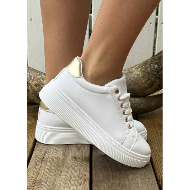 Casuel Sneakers- White/Gold