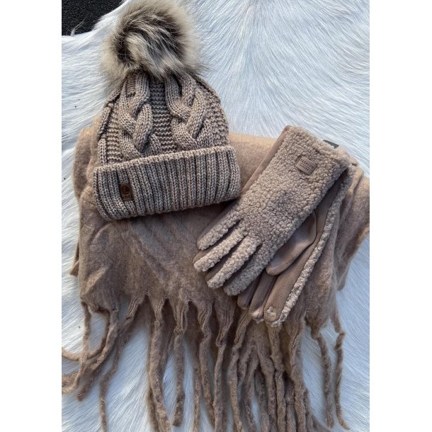 Cozy Scarf- Camel