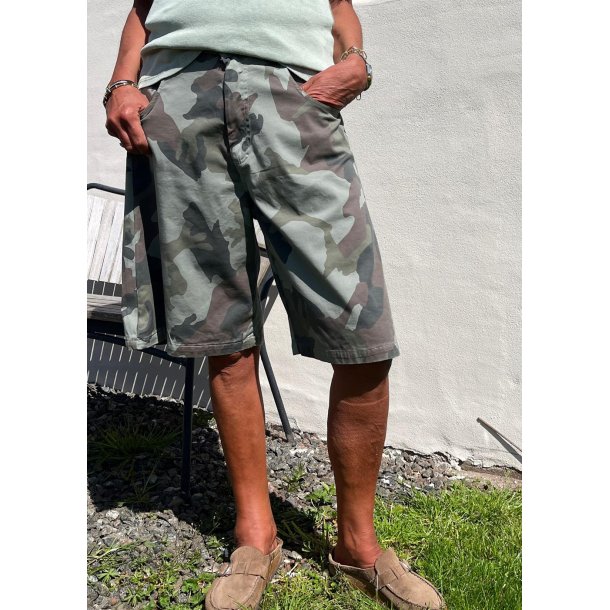Crush Camo Shorts Pre-ordre