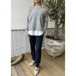 Delphine Collar Top- Spring gardeni