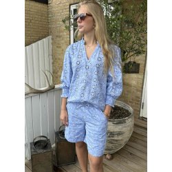 Emma Embroidery 3/4 Blouse- Blue Em