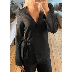 Evellyn Lisa Ls re Blazer