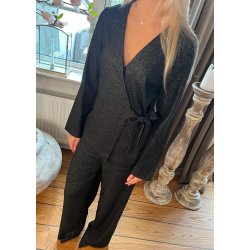 Evellyn Lisa Ls re Blazer