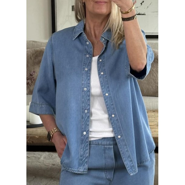 Frame Re Denim Top- light blue