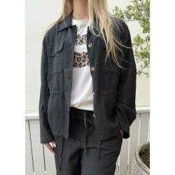 Gab Amora T-shirt-spring gardenia