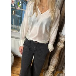 Heidi V-neck Top- Cloud Dancer