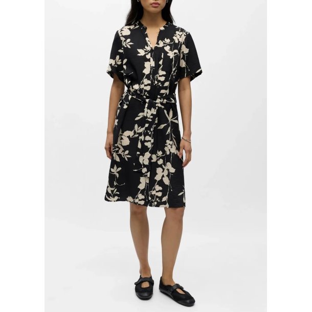 Jacira ss Shirt Dress- Black simple flower