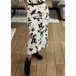 Jacira mw Skirt- Sandshell Simple Flower