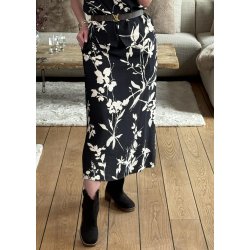 Jacira mw Skirt- Black Simple Flowe