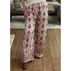 Jasmin Stone Loose Pants- Red