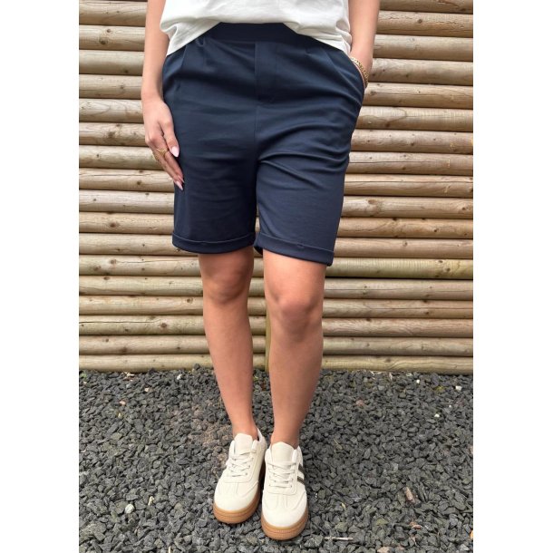 Jenny Bermuda Shorts- Midnight Marine