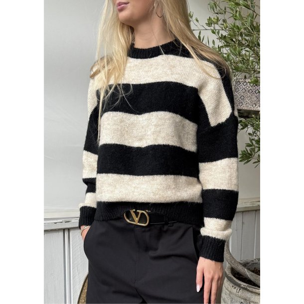 Kimmy Pullover- Oyster Gray Me