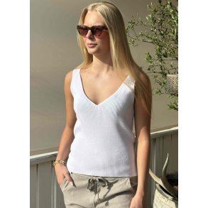Kuni Thess Siglet  Knit Top- White