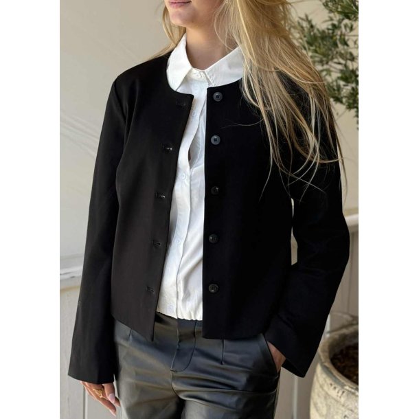 Lisa l/S Blazer- Black