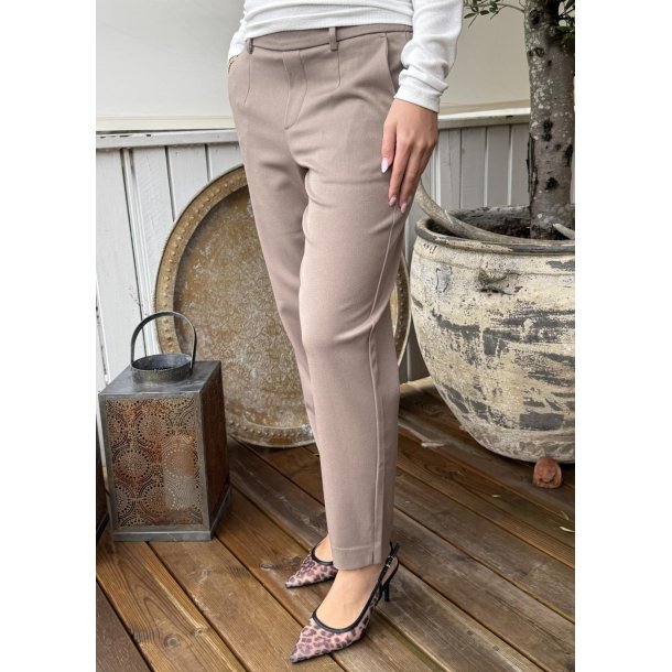 Lisa Slim Pants- Fossil