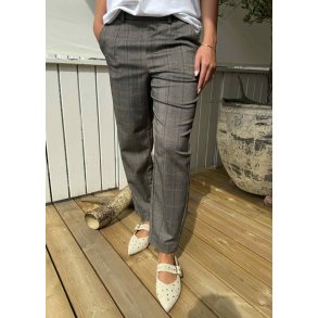 Lisa Slim Pants- Black Humus Tern