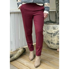 Lisa Slim Pants- Cabernet