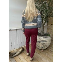 Lisa Slim Pants- Cabernet