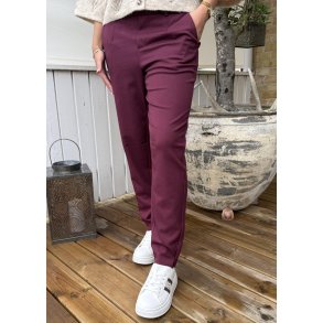 Lisa Slim Pants- Windsor Wine