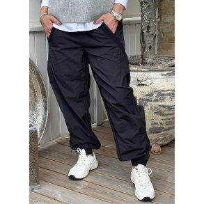 MollieGO Pants- Black