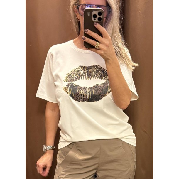 Musa Gith T-shirt- Gardenia Leopard- White