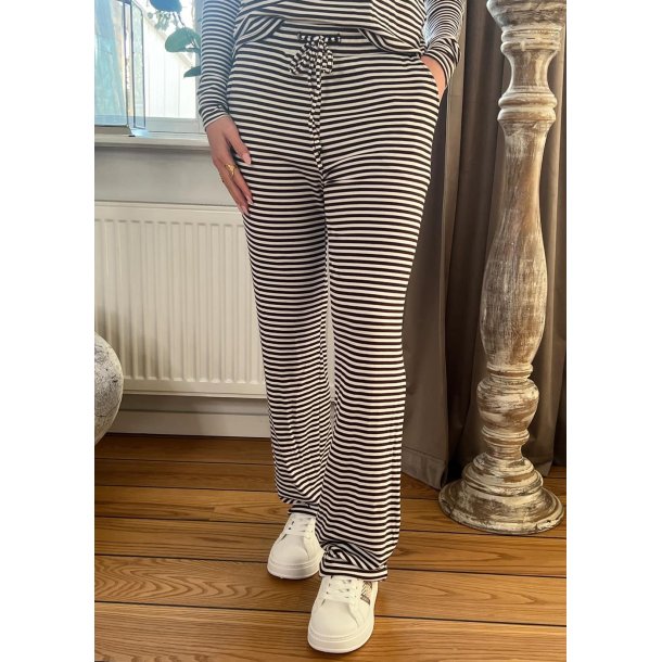 Natalia Straight Pants-D. brown cre