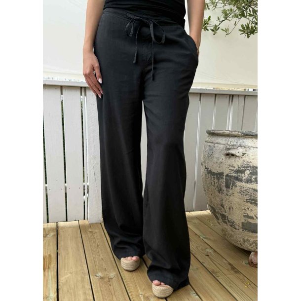 Navi Clarina Pants- Black
