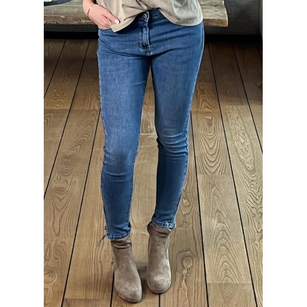 Nina 7/8 Zip Jeans- Blue