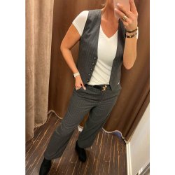 Poppy V-neck T-shirt- Spring garden