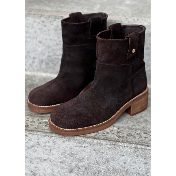 Power Walk Boots Suede- Dark Brown