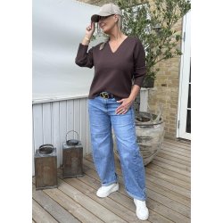 Reynard v-neck pullover- Seal Brown