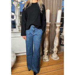 Reynard Square Sleeve O-neck- Black