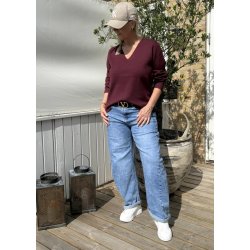Reynard v-neck pullover- Windsor wine