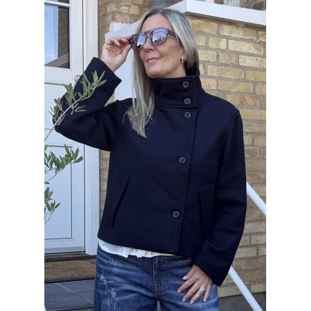 Riki Re Short Jacket- Sky Captain