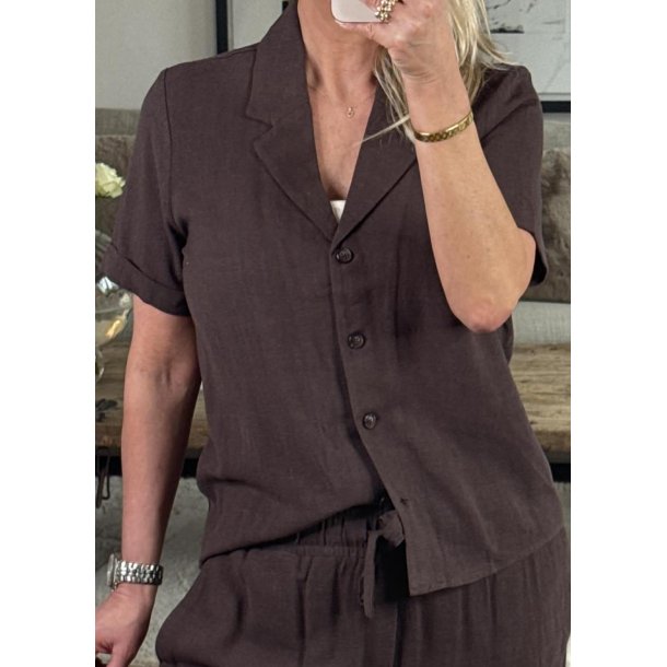 Sanne s/s Shirt- Seal Brown