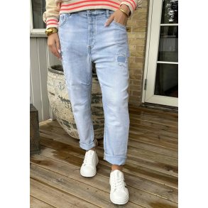 Sasha Worn Jeans- Light Blue