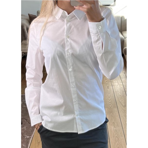 Scarlet Shirt- Optical white